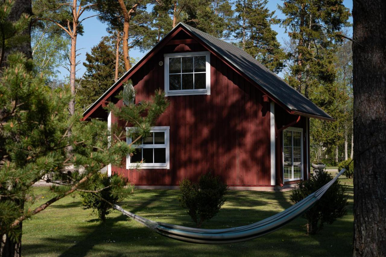 Tehumardi Camping Salme Exterior photo